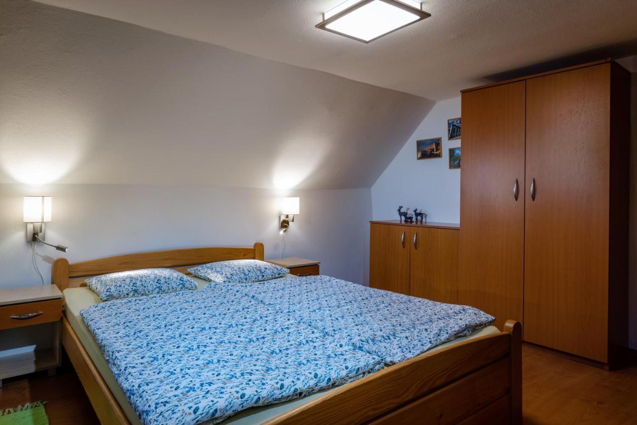 Privat Mako Apartment Trstene Bagian luar foto
